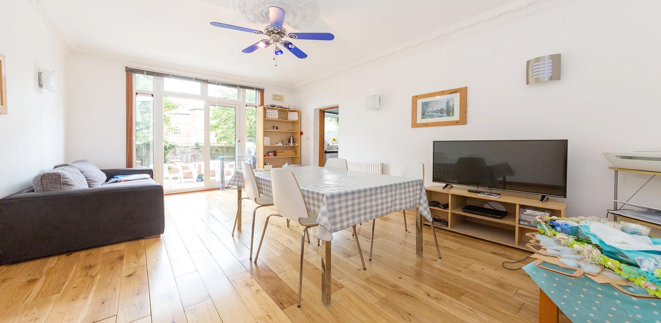 			3 Bedroom, 1 bath, 1 reception Flat			 Acland Road, WILLESDEN GREEN